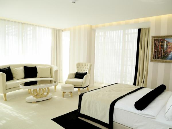 Ramada Hotel & Suites by Wyndham Istanbul- Sisli : photo 2 de la chambre suite d'angle 