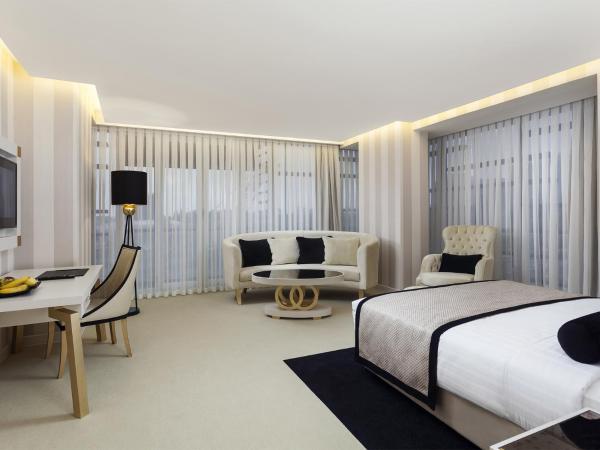 Ramada Hotel & Suites by Wyndham Istanbul- Sisli : photo 5 de la chambre suite d'angle 