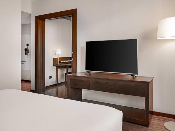 AC Hotel Barcelona Fórum by Marriott : photo 6 de la chambre suite junior avec lit king-size - Étage supérieur