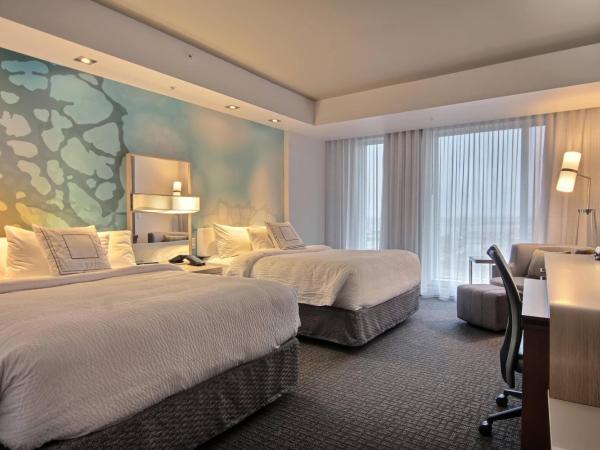 Courtyard by Marriott Quebec City : photo 1 de la chambre chambre avec 2 grands lits queen-size 