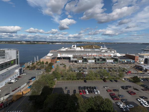 The Westin Nova Scotian : photo 3 de la chambre chambre premium lit king-size - vue sur port