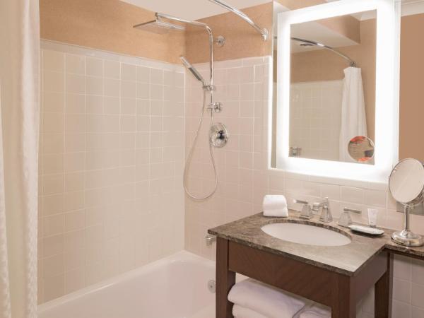 The Westin Nova Scotian : photo 5 de la chambre chambre premium lit king-size - vue sur port