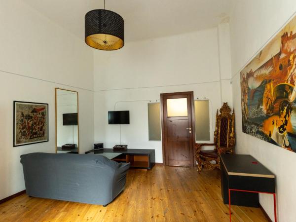 camera monolocale : photo 4 de la chambre grande chambre double