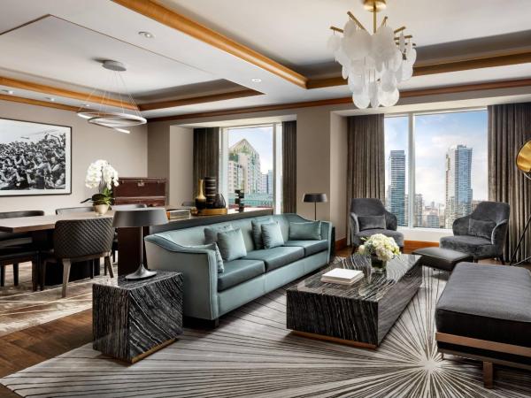 The Ritz-Carlton, Toronto : photo 1 de la chambre suite 1 lit king-size signature wellington - Étage club - vue sur ville