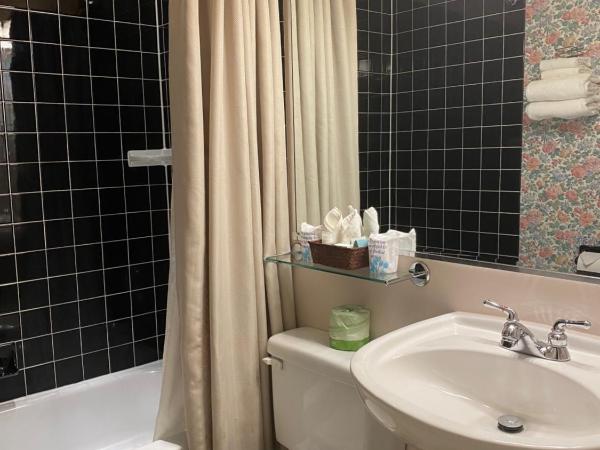 Kingston Hotel : photo 3 de la chambre chambre standard avec un lit double