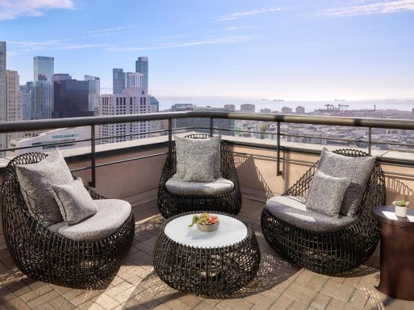 San Francisco Marriott Marquis Union Square : photo 4 de la chambre suite lit king-size vice-présidentielle avec balcon