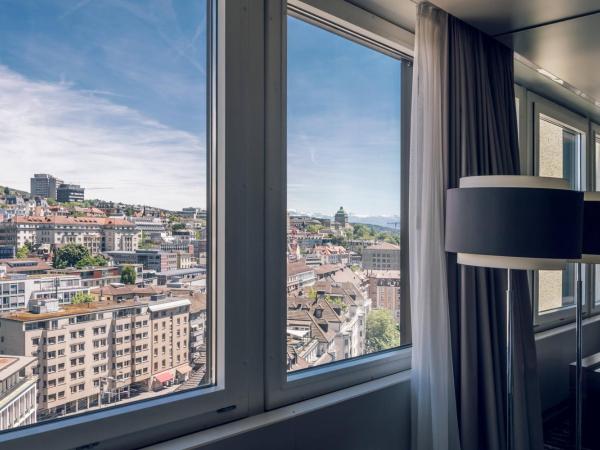 Zurich Marriott Hotel : photo 2 de la chambre chambre lit king-size de luxe - bâtiment principal