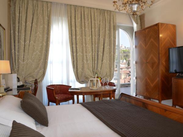 Hotel Vittoria : photo 9 de la chambre suite - vue sur ville