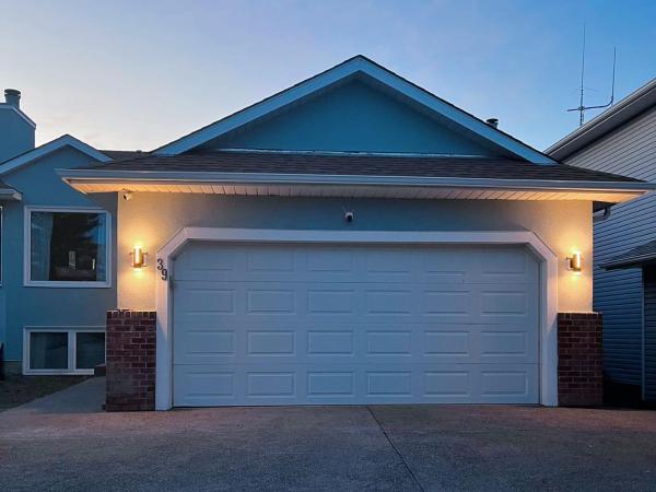 Calgary Elegant Best Garden Suite Close LRT&UC& Free Parking : photo 6 de la chambre chambre double