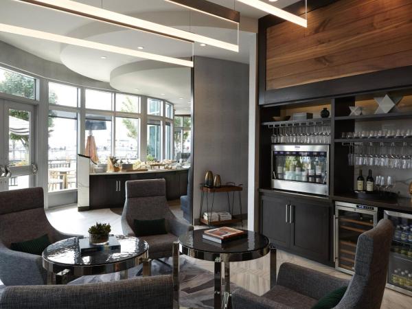 Seattle Marriott Waterfront : photo 8 de la chambre chambre king - niveau concierge