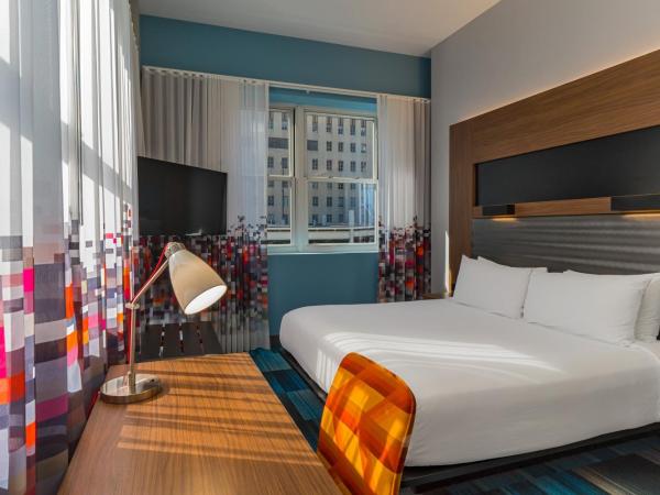 Aloft Houston Downtown : photo 1 de la chambre chambre lit king-size aloft