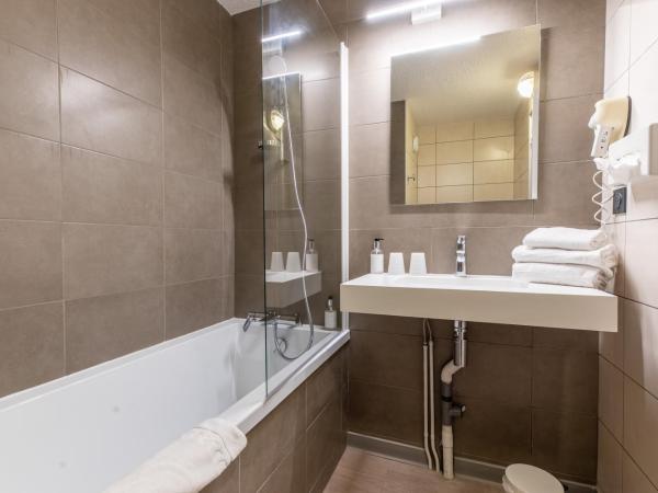 Dav'hotel Jaude : photo 3 de la chambre chambre double à l’arrière du bâtiment