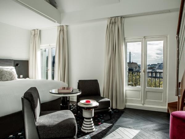 Fauchon l'Hôtel Paris : photo 7 de la chambre suite en duplex tour eiffel