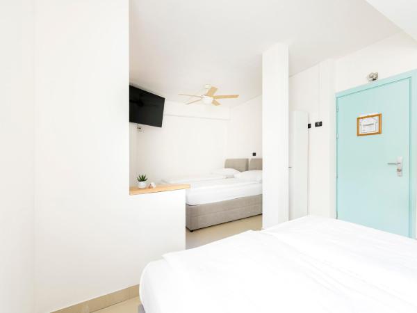 Hotel San Carlo : photo 2 de la chambre chambre quadruple standard