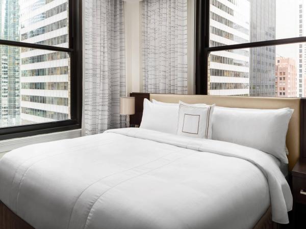 Residence Inn by Marriott Chicago Downtown/Loop : photo 1 de la chambre suite 1 chambre lit king-size