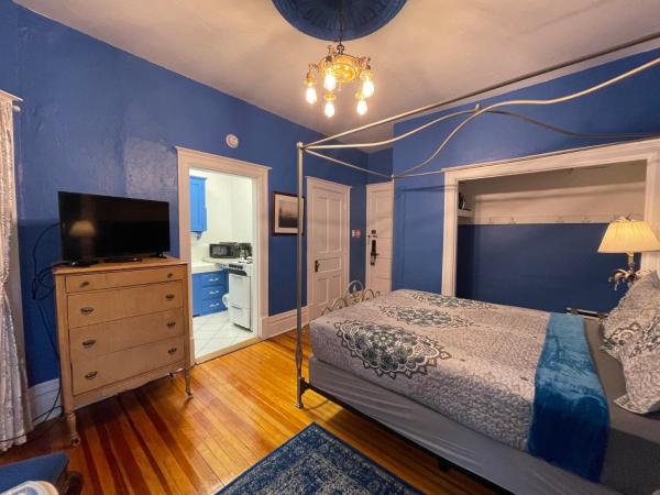 The Holiday Chalet Victorian : photo 2 de la chambre suite victoria