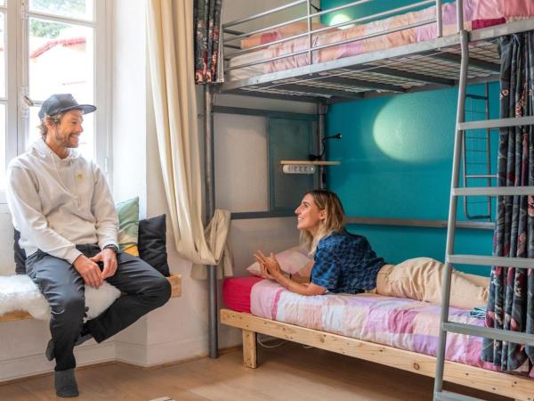 SURF HOSTEL BIARRITZ : photo 1 de la chambre lit simple dans dortoir de 4 lits
