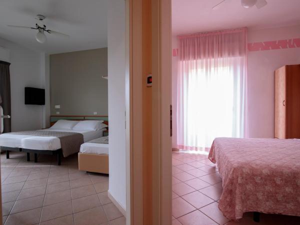 Hotel Holland : photo 3 de la chambre chambre familiale