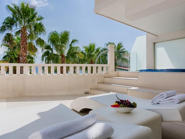 Damianii Luxury Boutique Hotel & Spa : photo 5 de la chambre suite de luxe avec spa - sauna privé et bain à remous intérieur et extérieur sur terrasse - vue sur mer