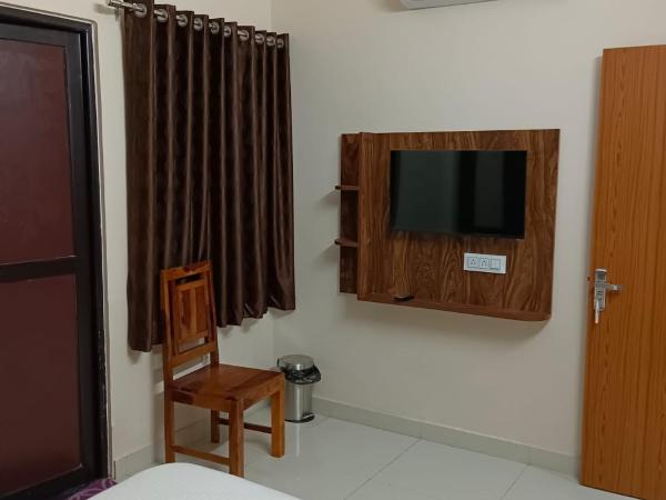 Hotel Greenoz : photo 2 de la chambre chambre double deluxe (2 adultes + 1 enfant)