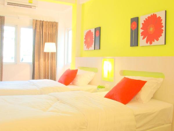 The Inn Saladaeng : photo 7 de la chambre chambre double ou lits jumeaux supérieure