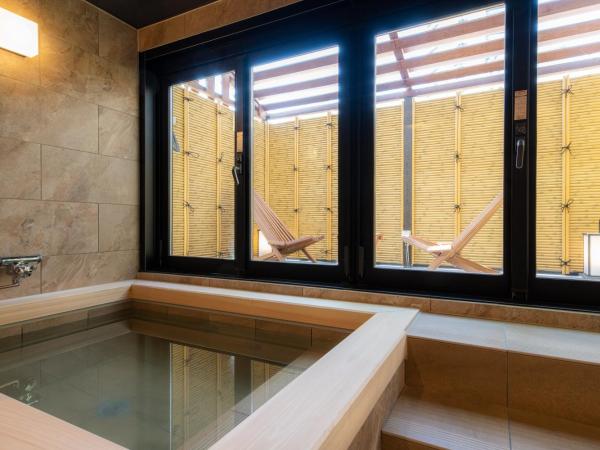 Hotel Isago Kobe : photo 3 de la chambre suite avec baignoire spa