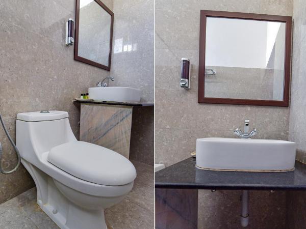 FabHotel The Castle Homestay I : photo 4 de la chambre chambre double supérieure