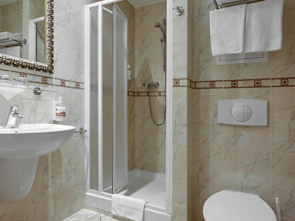 Hotel Continental : photo 4 de la chambre chambre standard