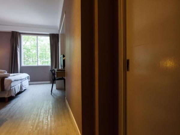 1253 Recoleta Small Hotel : photo 2 de la chambre 2 chambres communicantes