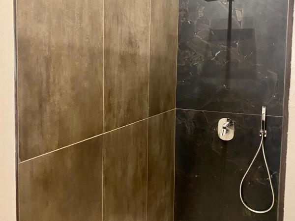 INTOMILAN Galleria Duomo I Boutique & Design Aparthotel : photo 7 de la chambre suite deluxe avec lit king-size