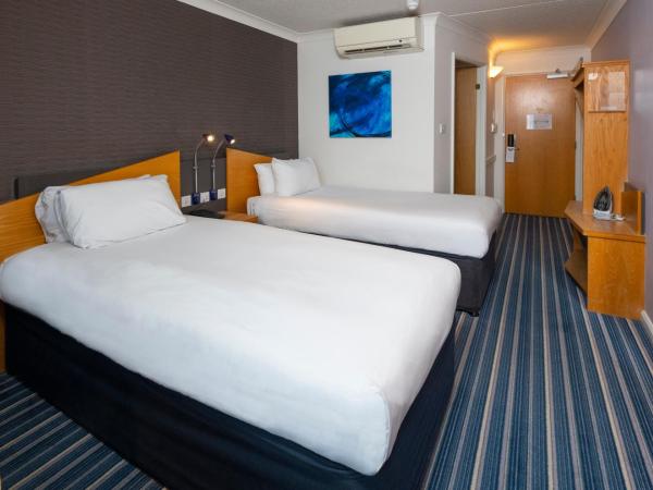 Holiday Inn Express Birmingham - Snow Hill, an IHG Hotel : photo 2 de la chambre chambre lits jumeaux standard - non-fumeurs