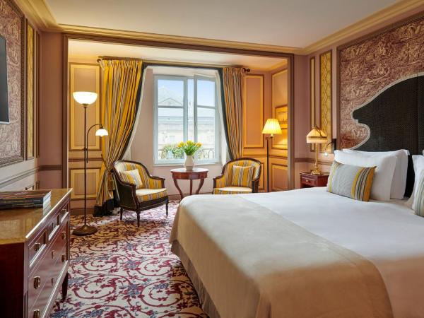 InterContinental Bordeaux Le Grand Hotel, an IHG Hotel : photo 4 de la chambre chambre lit king-size premium - vue sur opéra
