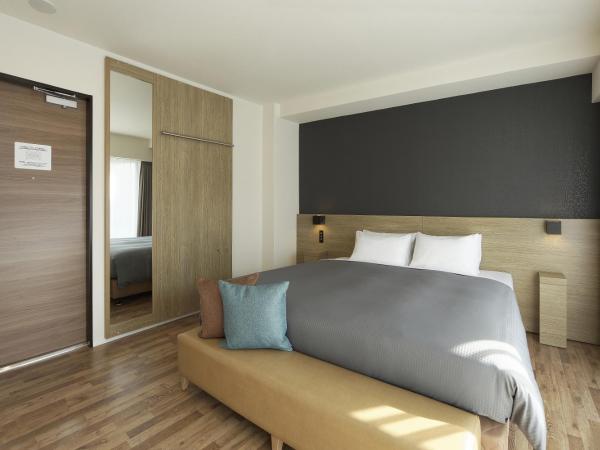Sakura Terrace The Gallery : photo 2 de la chambre chambre lit king-size sur le toit avec balcon - aile nord
