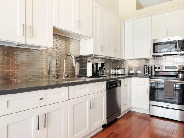 Roami at Factors Row : photo 5 de la chambre appartement 4 chambres adjacentes avec 4 salles de bains