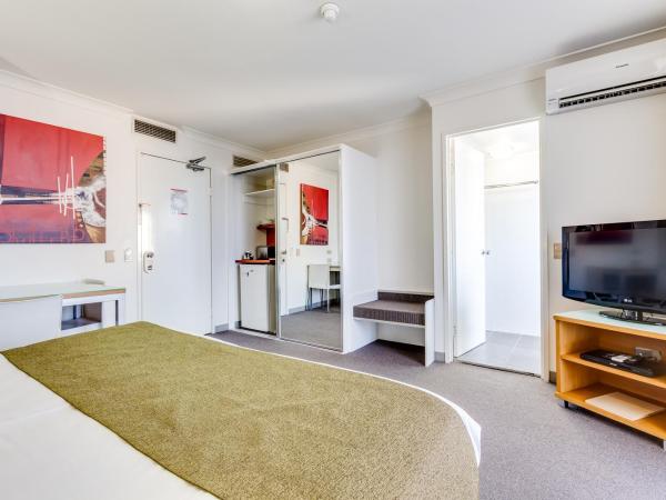 Hillcrest Apartment Hotel (formerly Central Hillcrest Apartments) : photo 4 de la chambre chambre d'hôtel