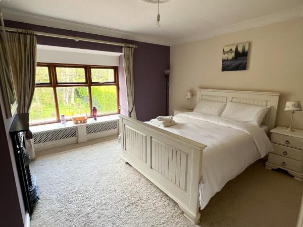 Taylors Hill Luxury Guest House : photo 1 de la chambre chambre lit king-size - vue sur jardin