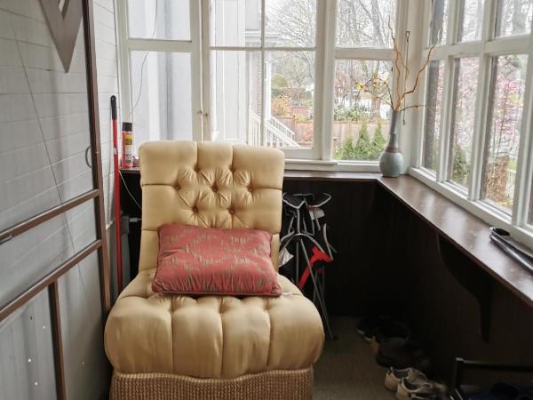 John's House in Vancouver West : photo 7 de la chambre suite familiale