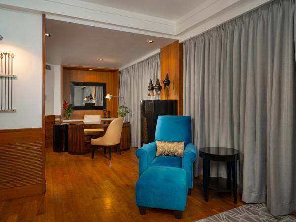 InterContinental Marine Drive Mumbai, an IHG Hotel : photo 8 de la chambre 1 king bed junior suite bay view