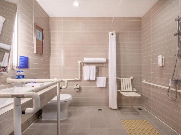 Holiday Inn Express Beijing Airport Zone, an IHG Hotel : photo 1 de la chambre chambre lit queen-size standard - accessible aux personnes à mobilité réduite