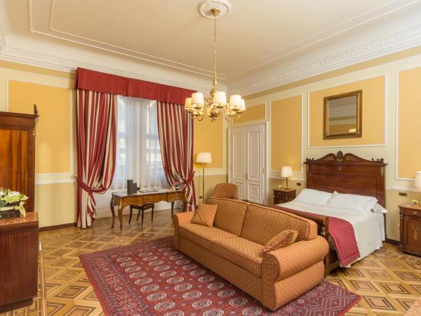 Hotel Bristol Palace : photo 9 de la chambre chambre quadruple