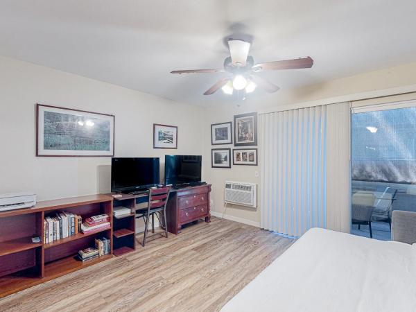 The Heart of Mission Valley : photo 1 de la chambre studio