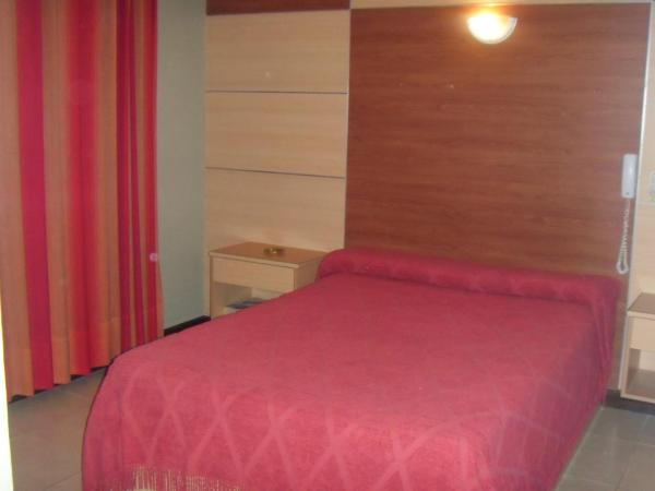 Hotel Embajador : photo 2 de la chambre chambre simple standard