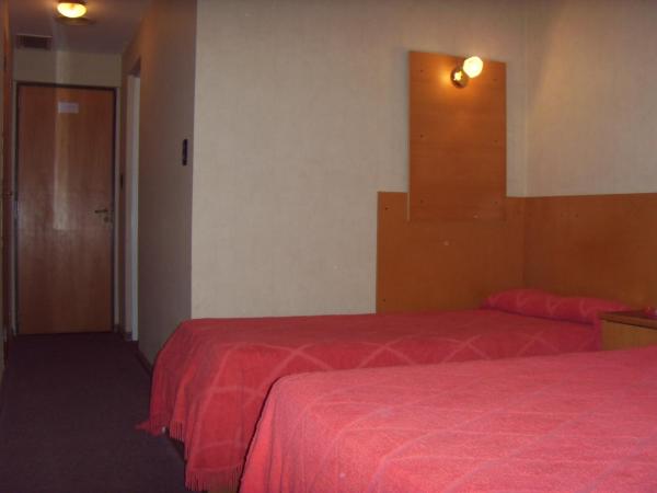 Hotel Embajador : photo 1 de la chambre chambre double ou lits jumeaux standard