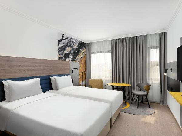 Danubius Hotel Helia : photo 5 de la chambre chambre lits jumeaux premium - vue sur ville (récemment rénovée)