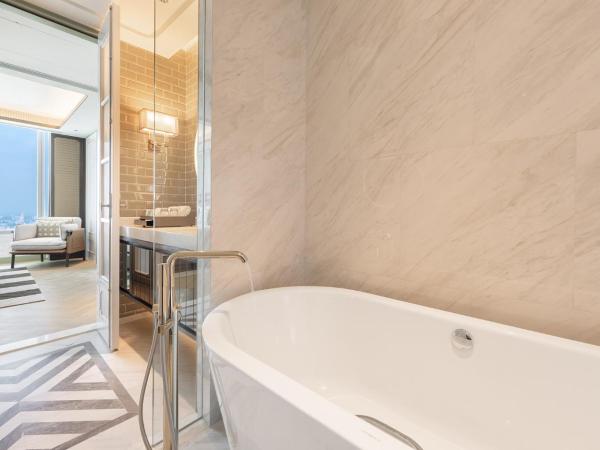 Eastin Grand Hotel Phayathai : photo 9 de la chambre suite 2 chambres avec accès au salon