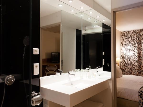 HÔTEL C SUITES chambres spacieuses : photo 1 de la chambre chambre double ou lits jumeaux supérieure