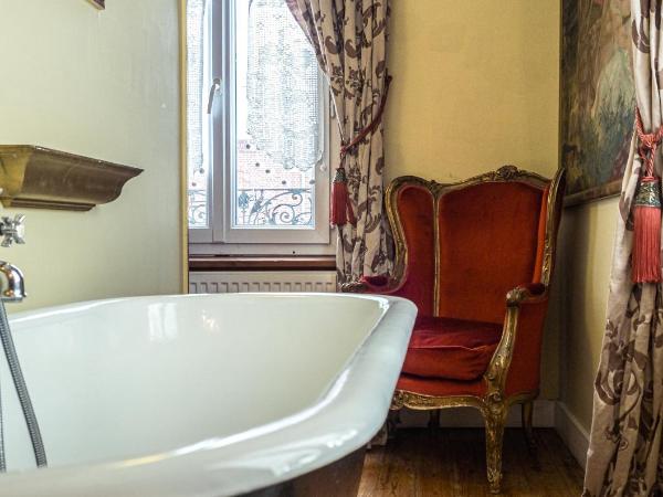 Chambres d'hôtes Villa l'espérance : photo 2 de la chambre chambre double avec baignoire