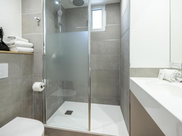 Sure Hotel by Best Western Bordeaux Lac : photo 5 de la chambre chambre exécutive lit queen-size