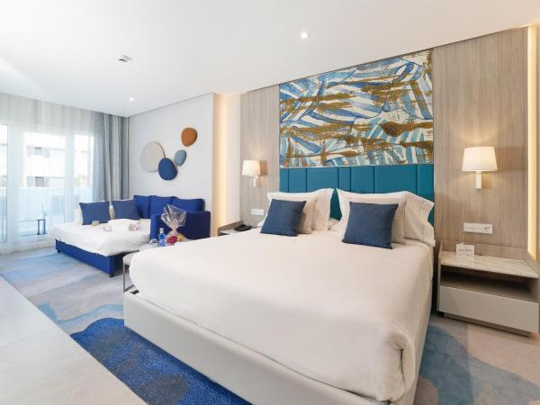 Alanda Marbella Hotel : photo 2 de la chambre chambre familiale premium - vue sur piscine