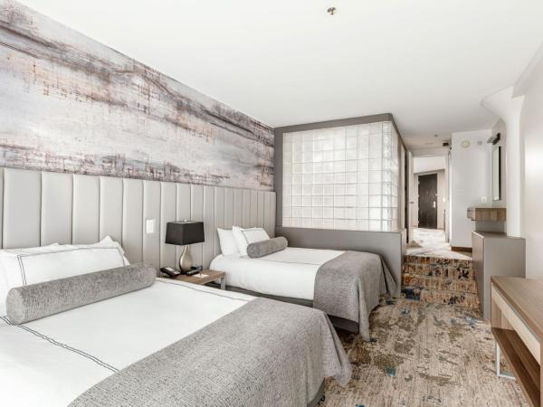 Atheneum Suite Hotel : photo 3 de la chambre suite avec 2 lits queen-size
